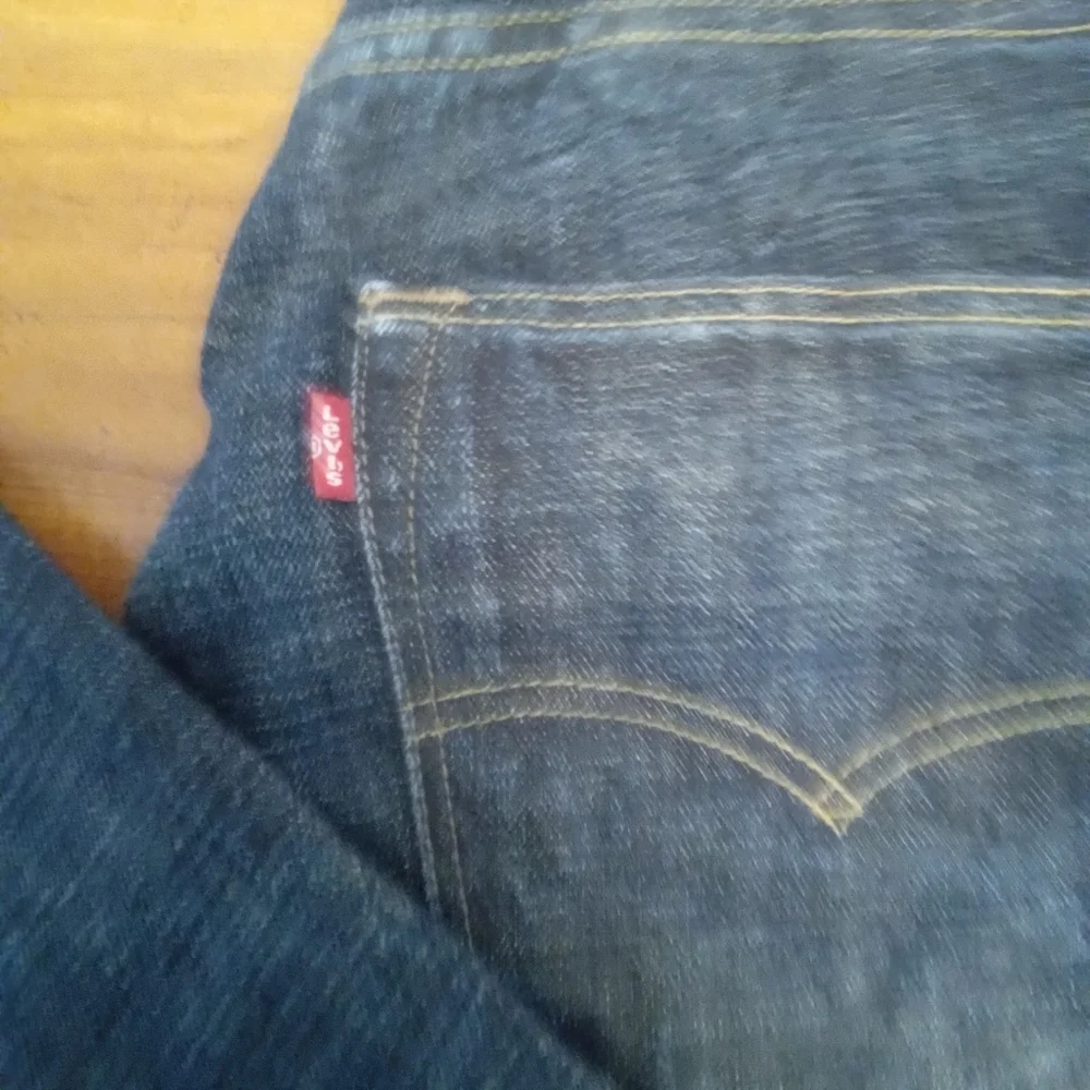 Levis 501 Dark Blue Jeans Straight Leg Levi's Men's Button Fly. - Picture 3 of 5